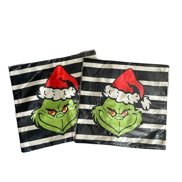 Set of 2 Grinch Black and White Striped Grinch Throw Pillow Covers - Picture 3 of 3
